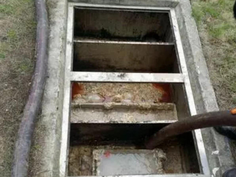 铜鼓隔油池清理